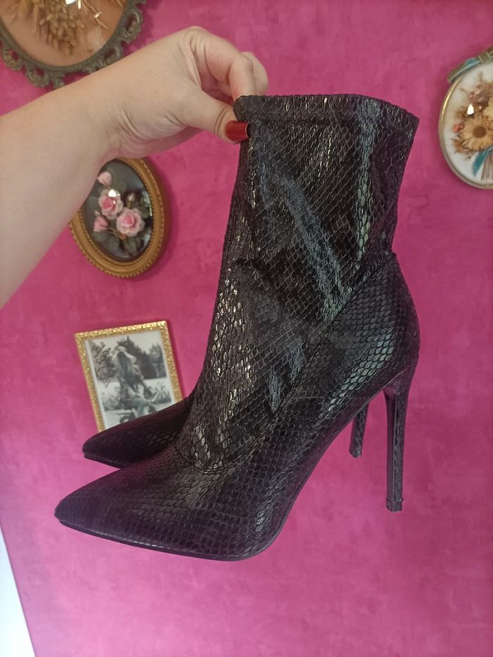 Bottines chaussettes à talons aiguilles effet python – Day-Vine Taille 40 - photo numéro 4