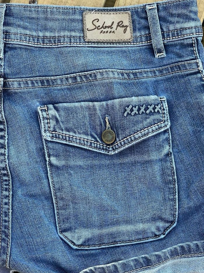 Short School Rag, taille 27 très bon état, très joli 30 € - photo numéro 5