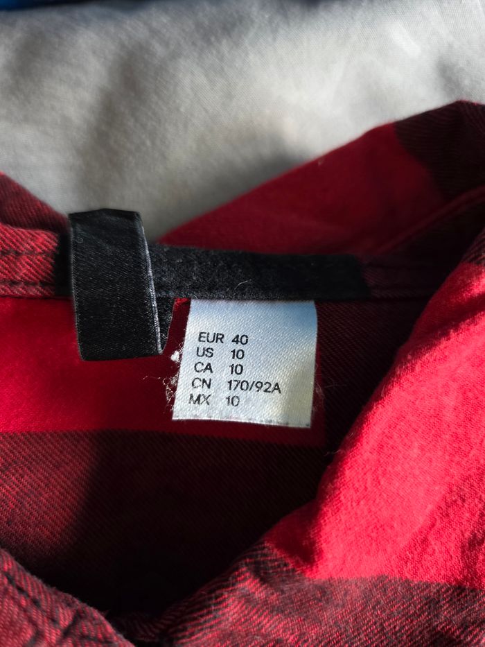 Chemise à carreaux rouge et noir - photo numéro 3