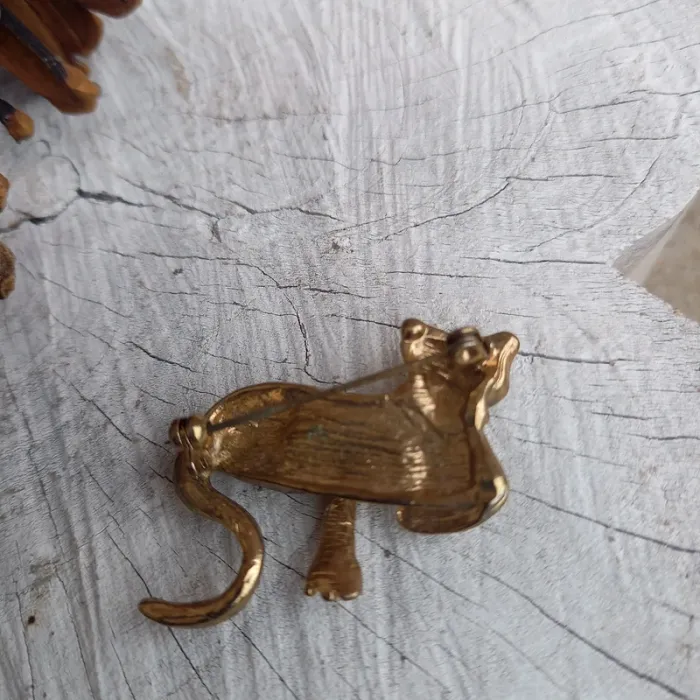 Broche vintage dorée chat - photo numéro 4