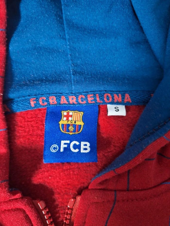 Sweat à capuche  / hoodie full zip - taille M - FC Barcelone homme brodé (123) - photo numéro 9