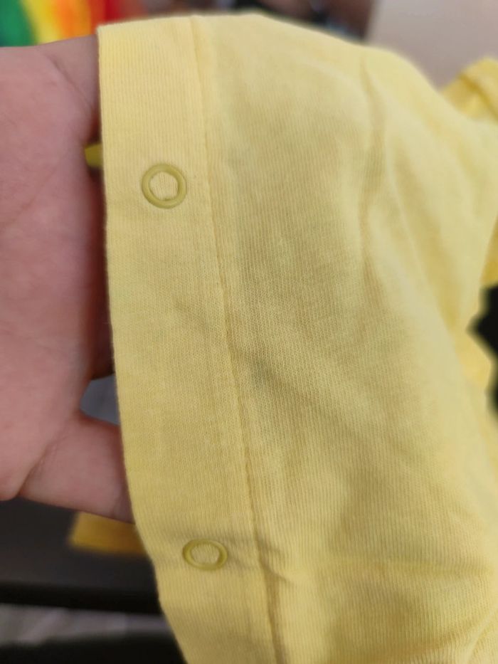 Tee shirt jaune - photo numéro 5