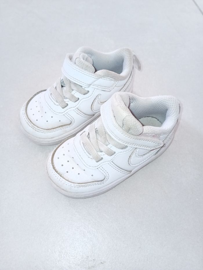 Basket Nike t.21