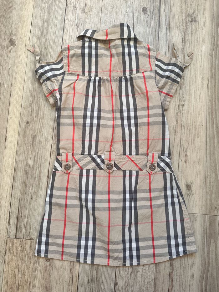 Robe d’été  burberry fille 4 ans vestido - photo numéro 2