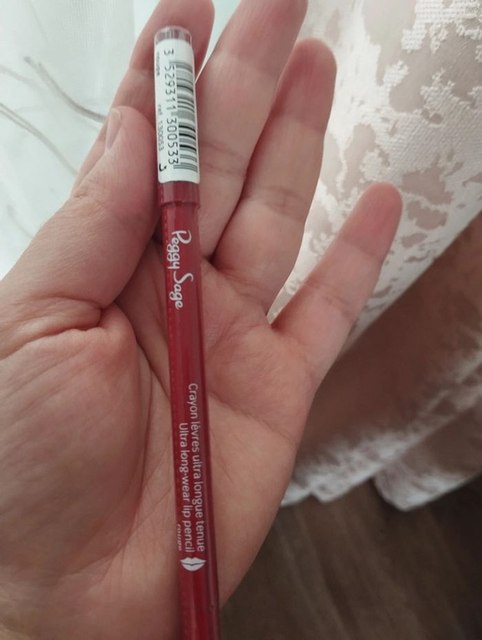 Crayon à lèvres ultra longue tenue - photo numéro 3