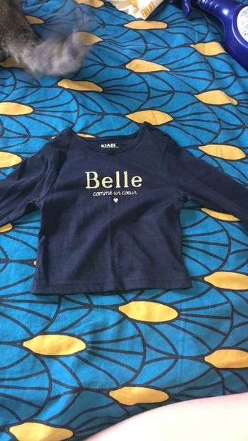 Haut bleu marine