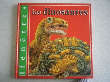 LES DINOSAURES
