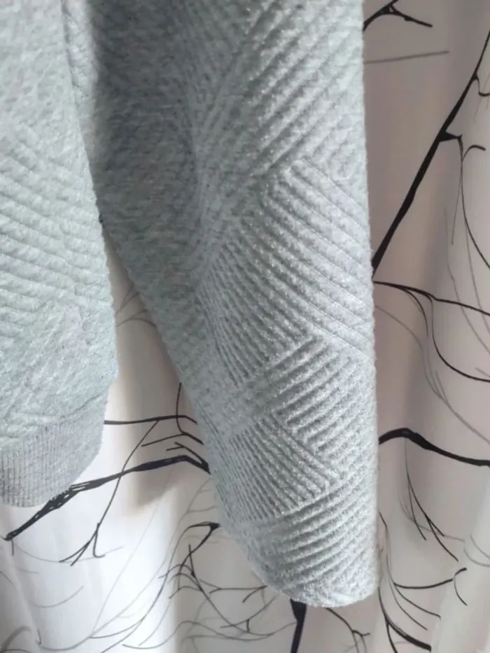 Pull sweat femme taille S gris bleuté - photo numéro 4
