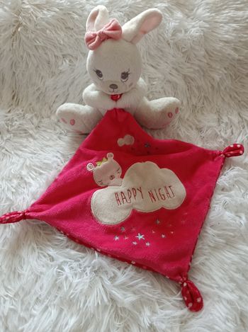 Doudou peluche lapin blanc avec mouchoir rose -Happy Night - Simba
