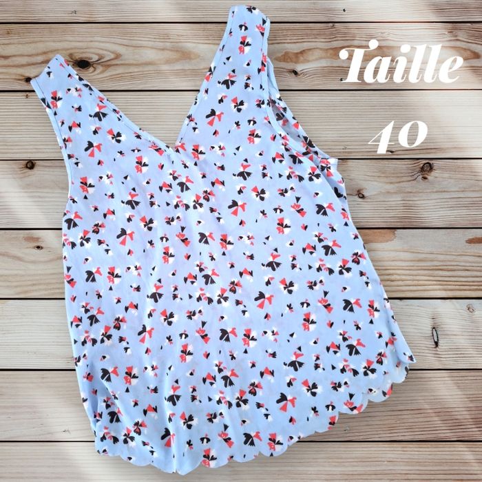 Top leger Naf Naf - photo numéro 2