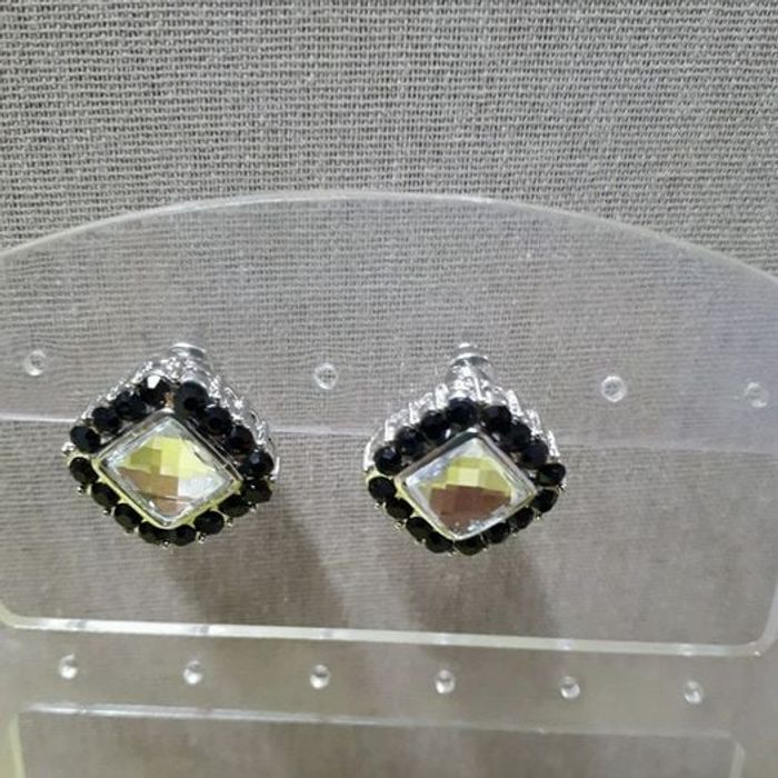 Boucles d'oreilles losanges noir et gris - photo numéro 3