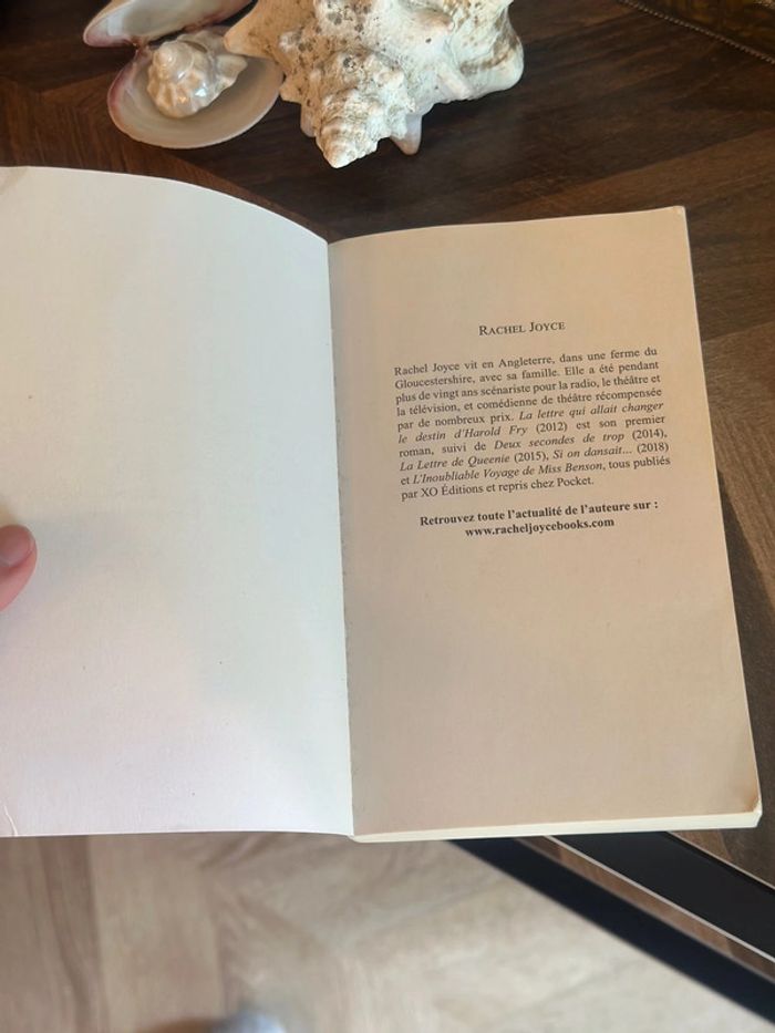 Livre L’inoubliable voyage de Miss Benson – Rachel Joyce - photo numéro 4