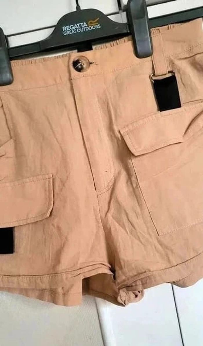 Short style safari Taille M Shein - photo numéro 5