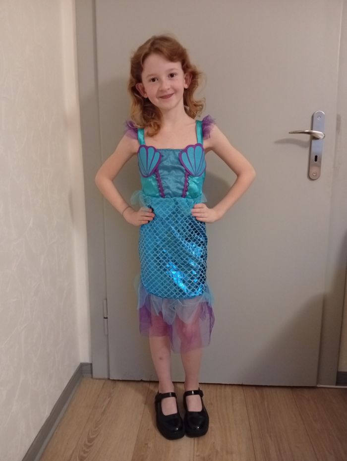 Déguisement robe sirène 6/8ans - photo numéro 4