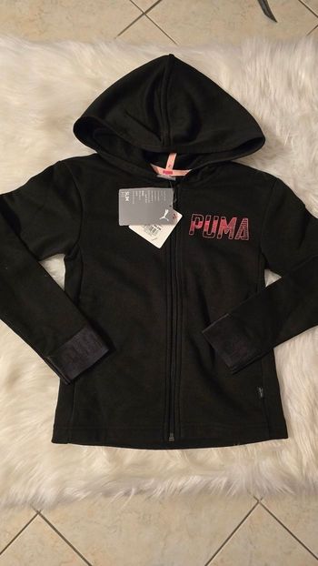 NEUF (non porté) 🏷😍🤩👌🩷🩷🩷superbe veste/ sweat PUMA 8 ans fille 💜💜💜💜