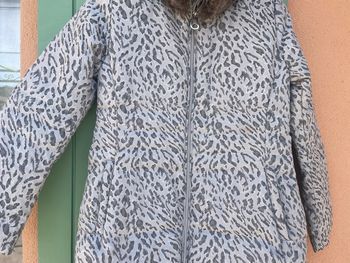 Manteau gris moucheté