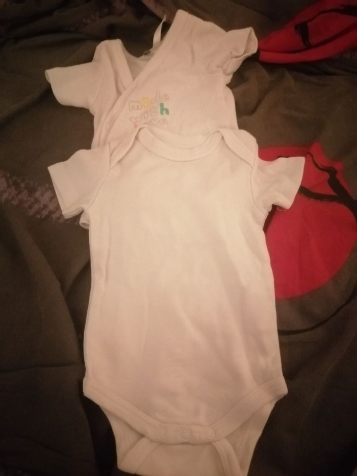 Lot vêtement t 1 mois fille - photo numéro 6