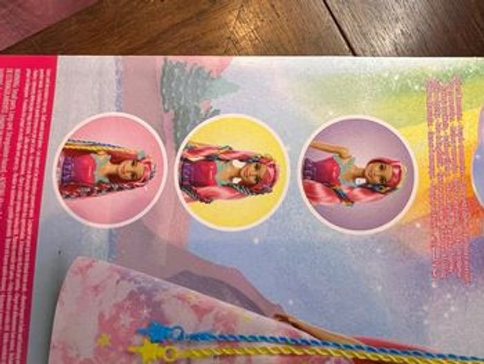 Barbie tresses magiques - photo numéro 3