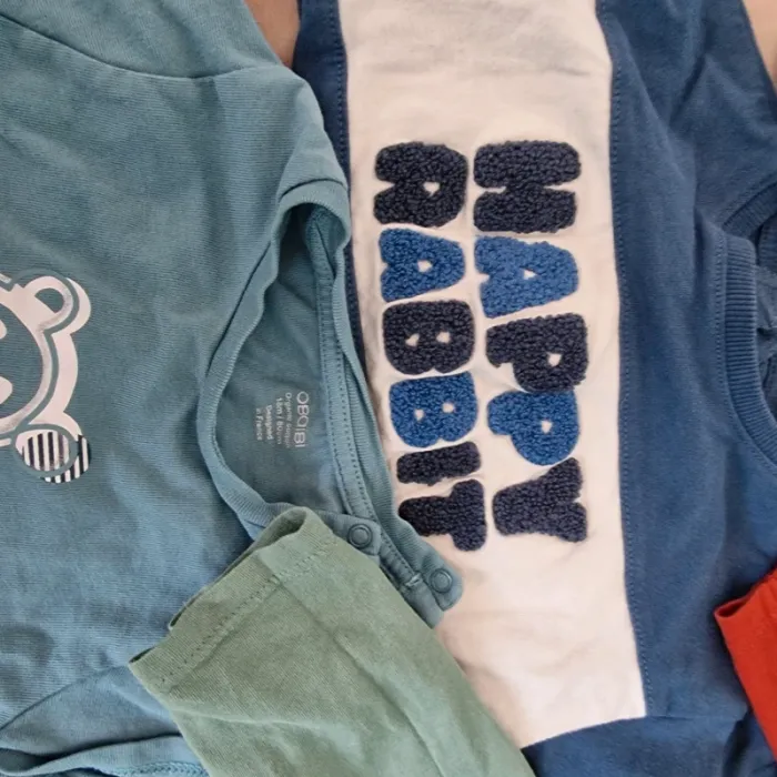 8 t-shirts - photo numéro 2