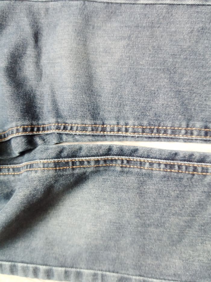 Lot 3 jean's 5 ans - photo numéro 4