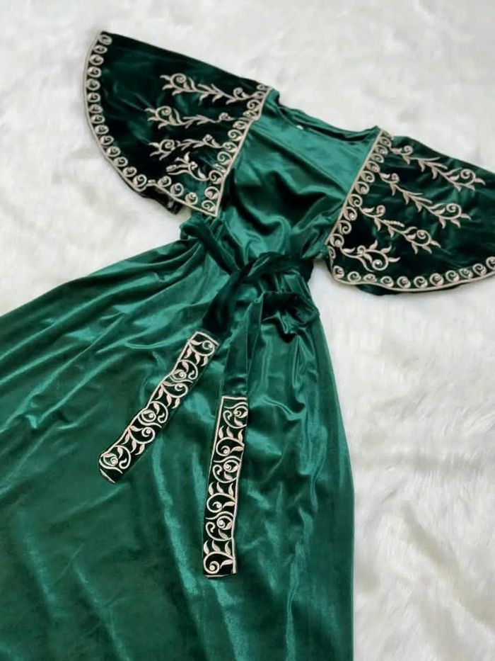 Robe orientale  taille 42/44 - photo numéro 3