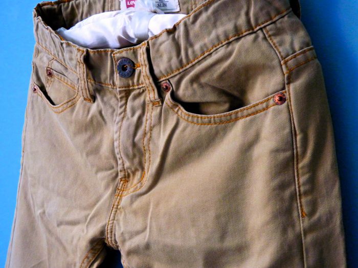 Jean garçon Levi's modèle 511 garçon 12 ans slim beige neuf - photo numéro 3