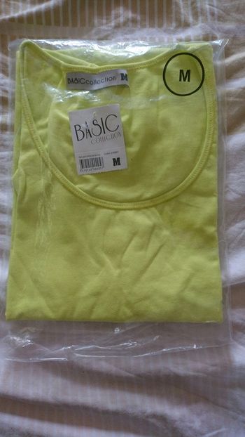 Tee shirt jaune taille M neuf
