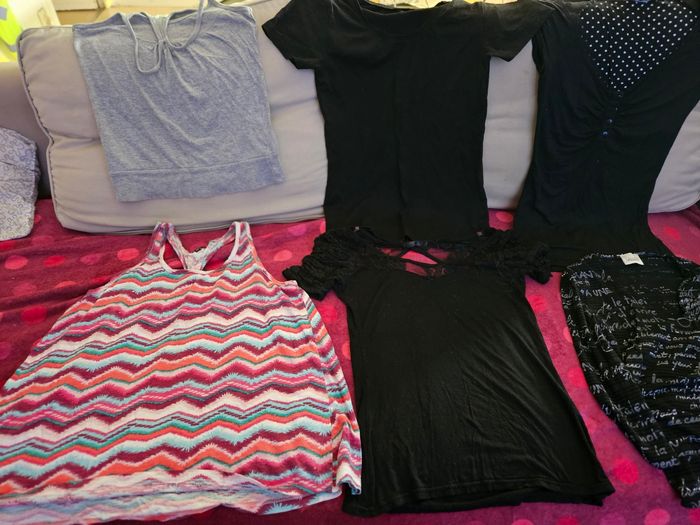 T-shirt lot femme taille S - photo numéro 10