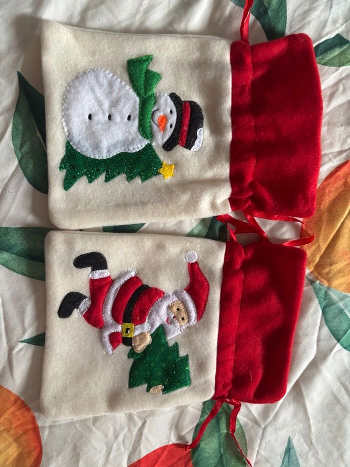 2 pochettes de Noël en tissu