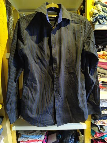 chemise noire rayée