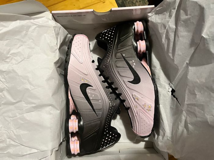 Nike Shox R4 Regal Pink Black Sakura - photo numéro 6