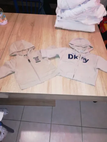 Lot de 2 gilets en 6 mois 63/69cm