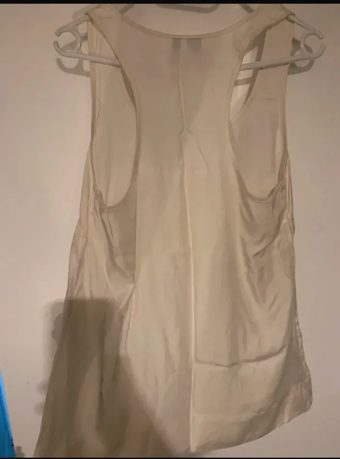 Débardeur écru satiné Mango taille S 🌼 - photo numéro 4