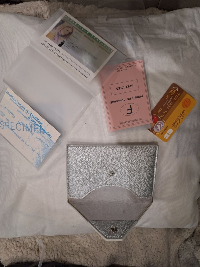 Pochette - photo numéro 2