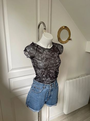 Top à fleurs