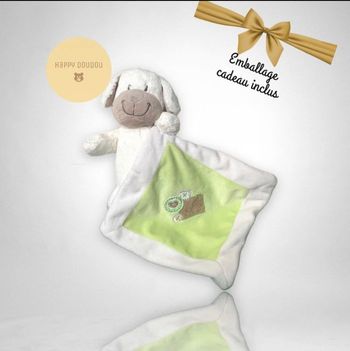 Peluche doudou Chien blanc avec mouchoir Nicotoy A130