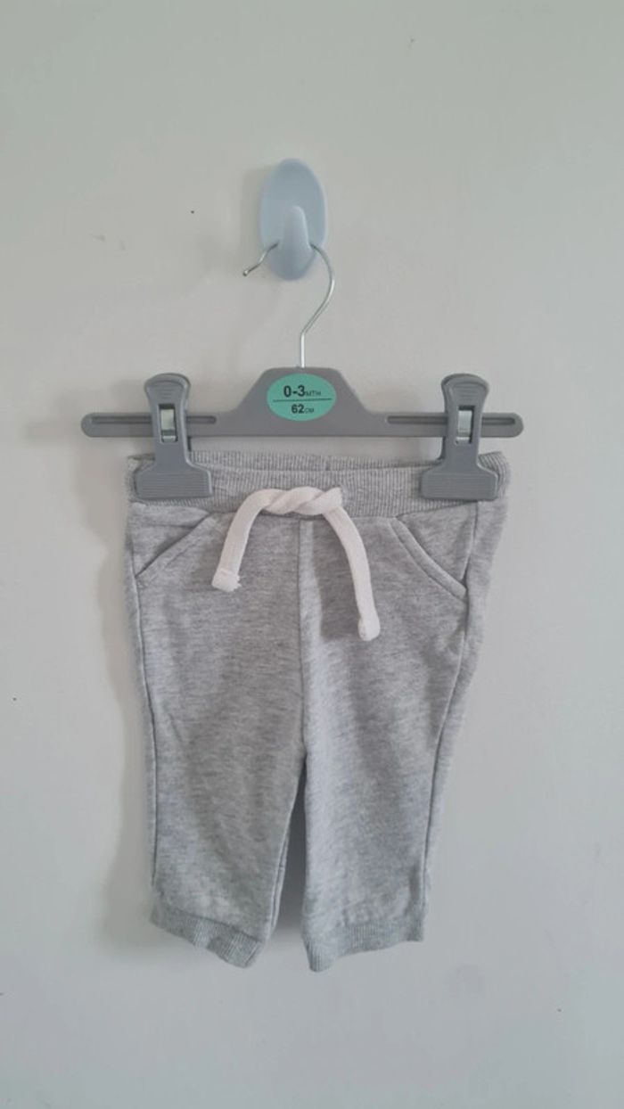 Pantalon kiabi 3 Mois - photo numéro 4