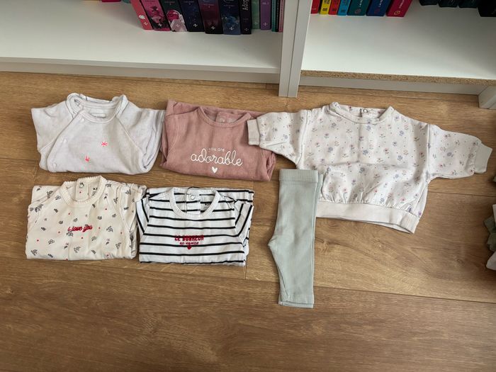 Lot vêtements bébé - photo numéro 2