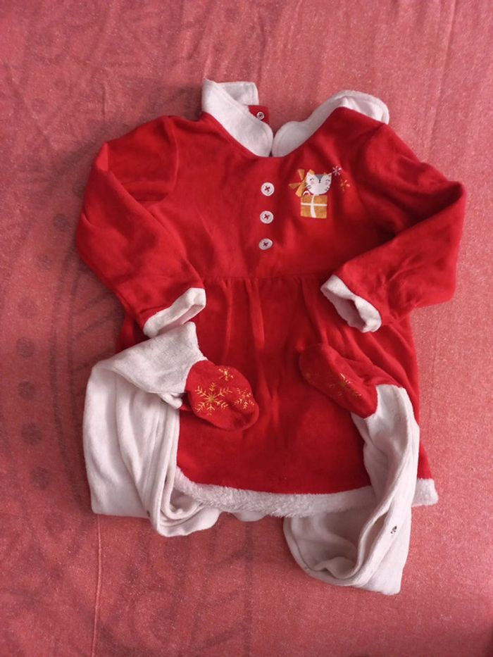 Tenue de Noël, robe collants ouverture basse et pieds inclus 36 mois