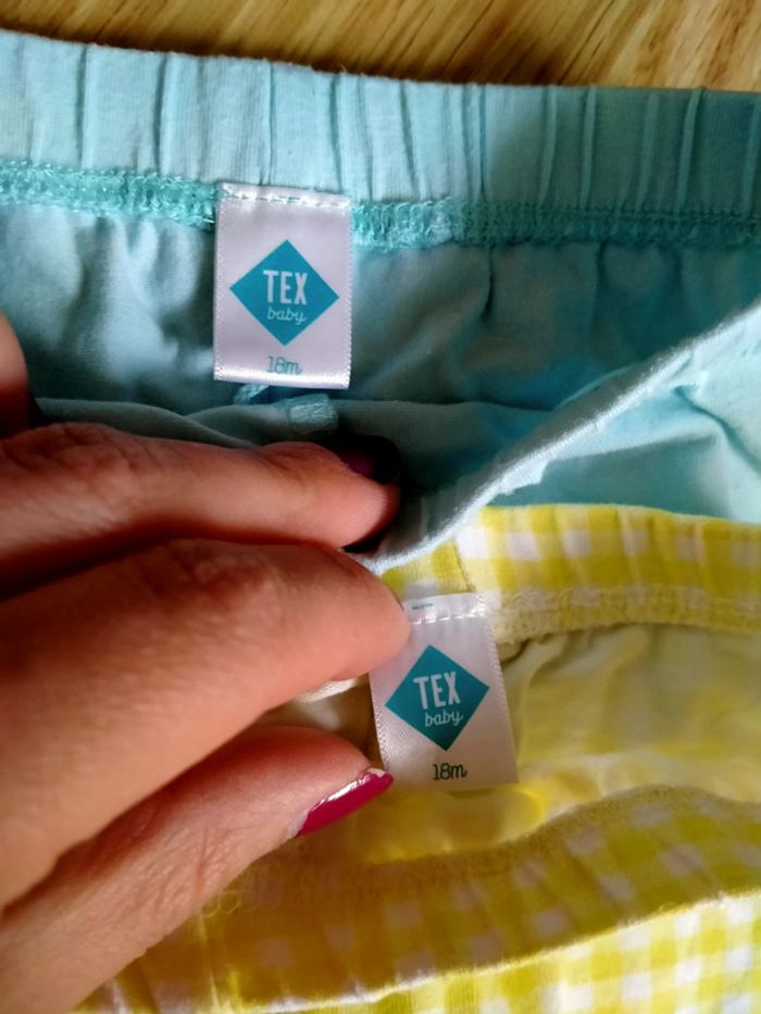 Lot de 2 pantacourt. Tex. Bébé 18 mois - photo numéro 8