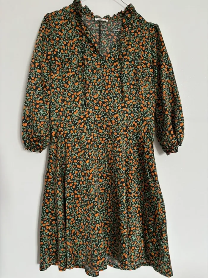 Robe fleurie cache cache - taille 38 - photo numéro 2