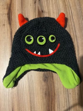 Bonnet monstre