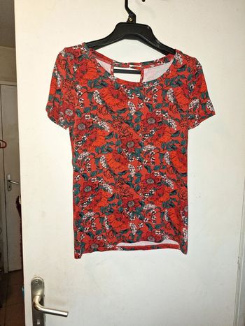 Tee-shirt S fleurie