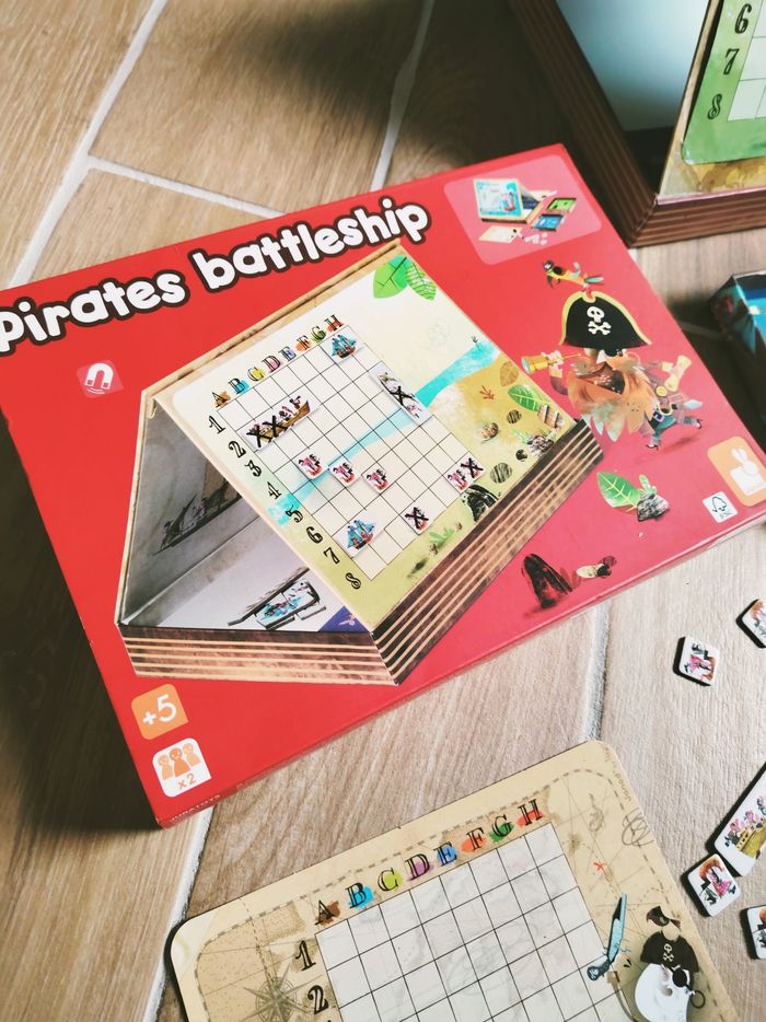 🦜Jeu de stratégie- Pirate battle ship /Bataille navale marque Janod - photo numéro 2