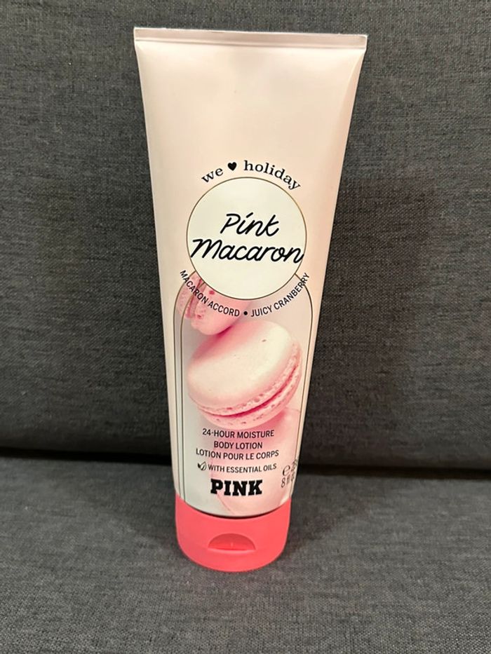 Lait hydratant Corps - Pink Victoria’s Secret -Pink Macaron - Macaron & cranberry - Corps 236ML Neuf - photo numéro 2