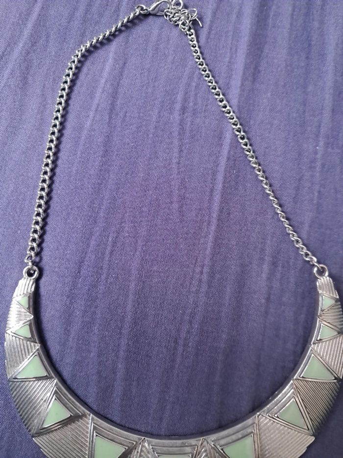 Collier argenté - photo numéro 3