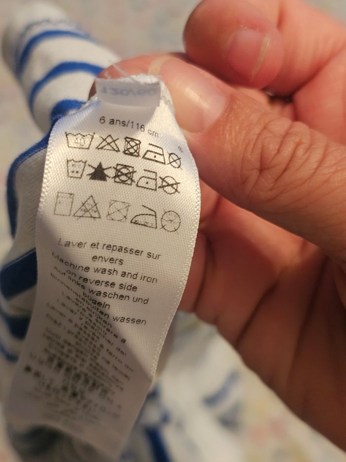 T shirt petit bateau 6 ans - photo numéro 4