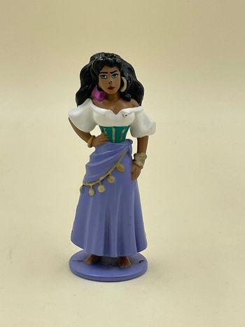 Figurine Disney Esmeralda le bossu de notre dame 12 cm