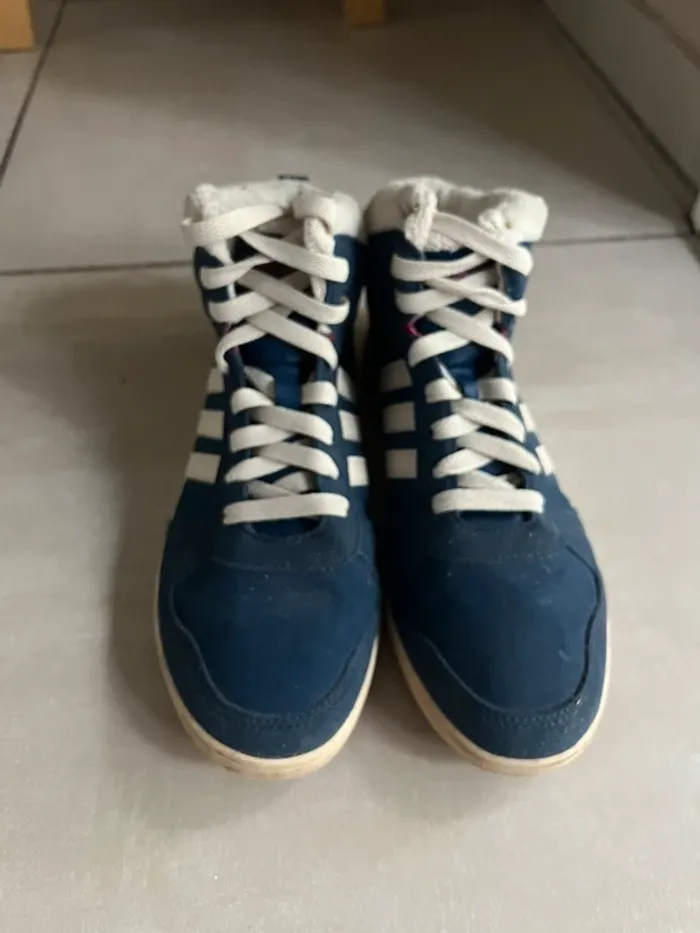 Basket Sneakers fourrées Adidas bleue et rose pointure 39 1/3 - photo numéro 4