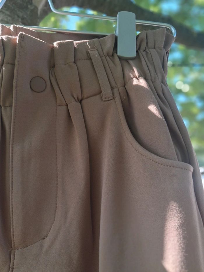 Pantalon carotte Only kaki tallle 38 - photo numéro 5
